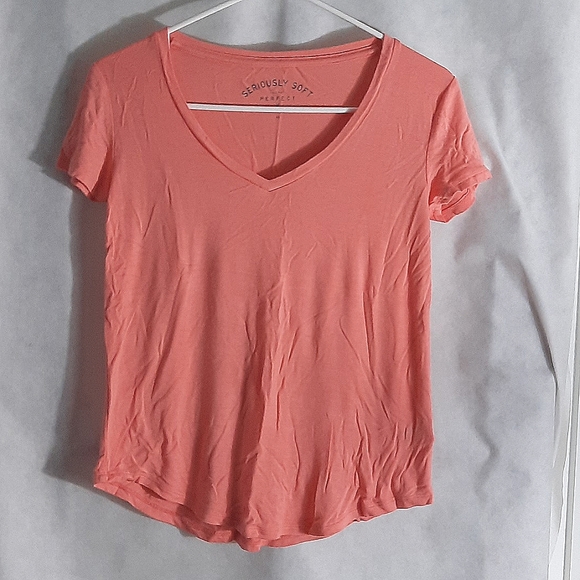 Aeropostale v neck tee - Picture 2 of 4